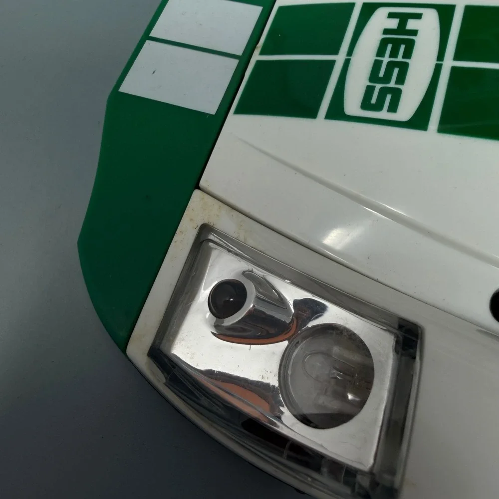 Hess 2009 Race Car and Racer Toy‎ Set Green White Flashing Lights Sounds Motor